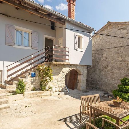 Ferienwohnung Adorma Hum Exterior foto