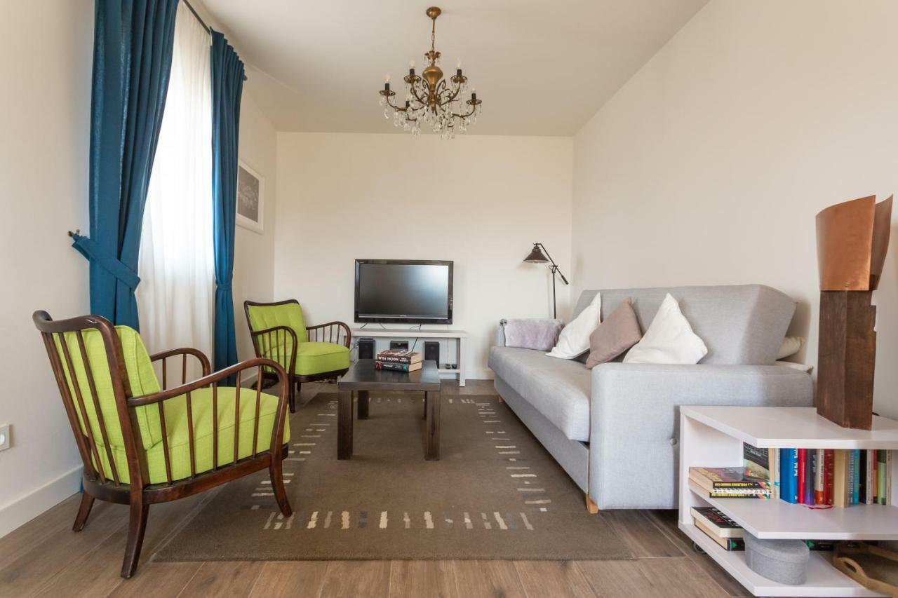 Ferienwohnung Adorma Hum Exterior foto