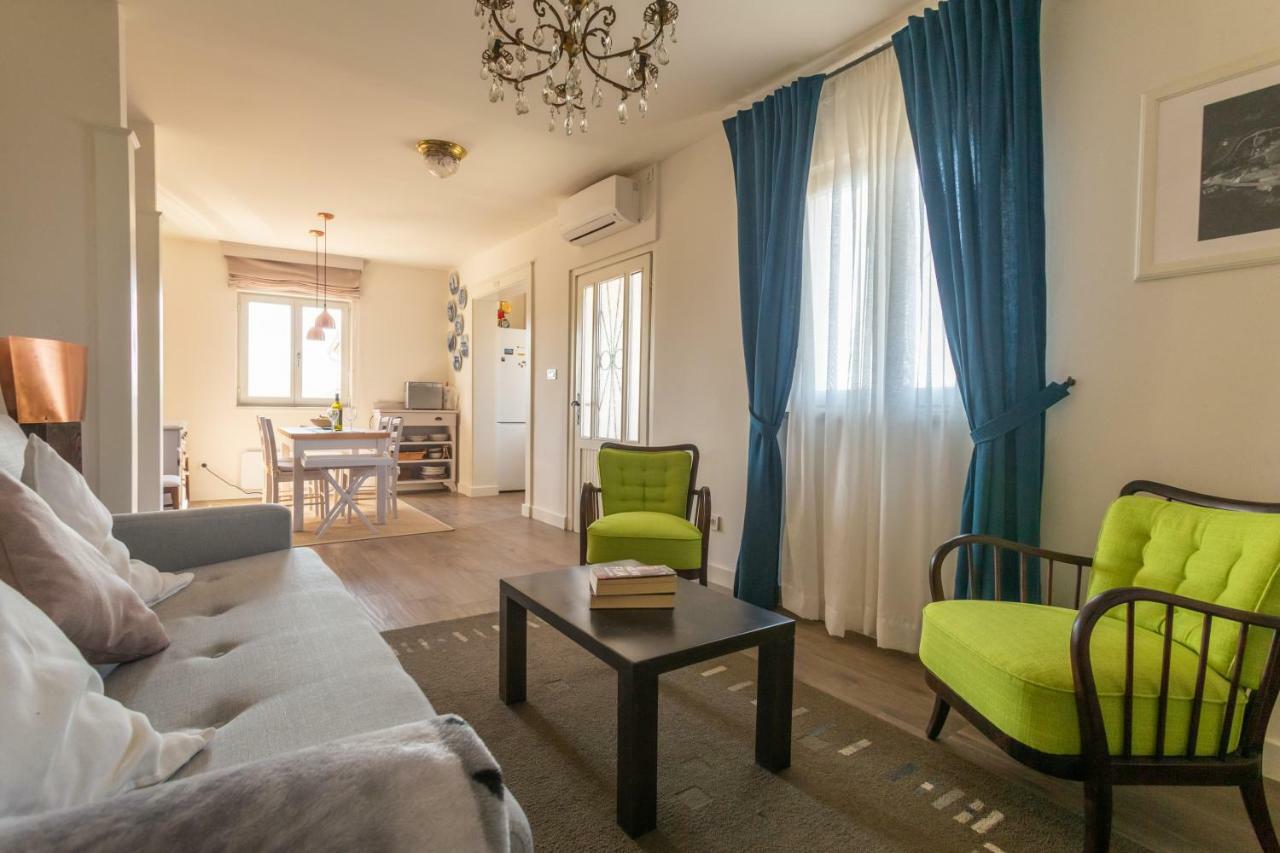 Ferienwohnung Adorma Hum Exterior foto